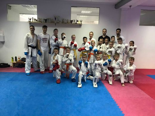 Karate įgūdžių mokykla auga